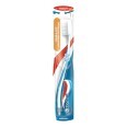 Зубная щетка Aquafresh Clean & Flex medium