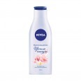 Молочко-уход для тела Nivea Цветок сакуры с маслом жожоба 200 мл