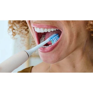 Philips, змінні насадки для звукової зубної щітки Sonicare C3 Premium Plaque Defence, білі, 2 шт.