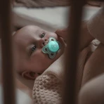 MAM Original Night, пустышка, 2-6 месяцев, силикон, ортодонтическая, светящаяся в темноте, Planet Love, мальчик, 2 штуки: цены и характеристики