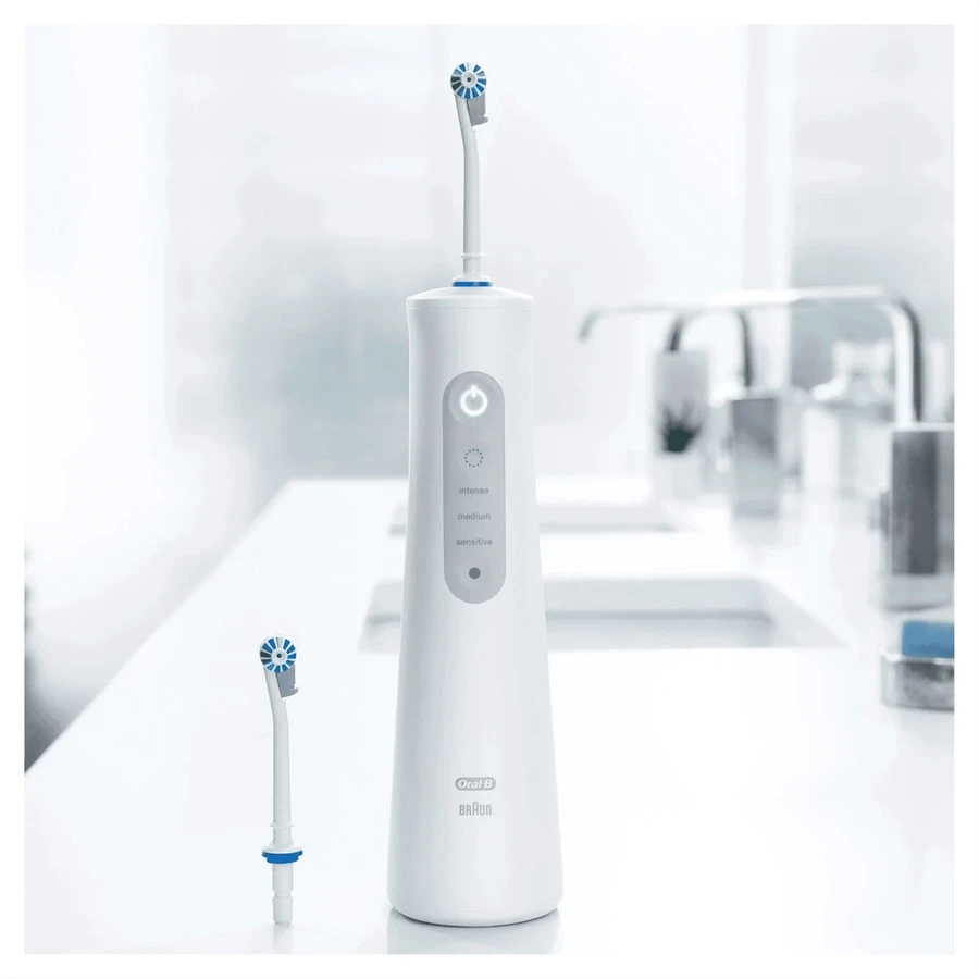Oral-B AquaCare Pro-Expert Series 6, ирригатор с технологией OxyJet: цены и характеристики