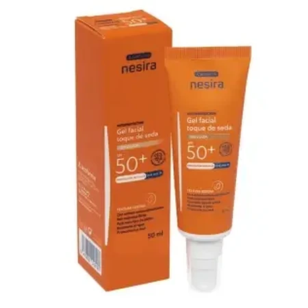 Acofarma Nesira Сонячний гель для обличчя Silk Touch Colour SPF 50+ 50 мл: ціни та характеристики