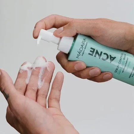 Madara Acne Sebum Control Clear Skin Wash, очищувальний гель для жирної та проблемної шкіри, 140 мл: ціни та характеристики