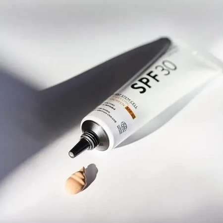 Madara Plant Steam Cell Age-Defying Face Sunscreen, антивозрастной крем для лица с солнцезащитным фильтром SPF30, 40 мл: цены и характеристики