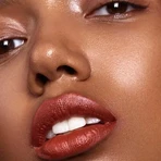 Madara Velvet Matte Cream Lipstick, матовая помада с атласным финишем, оттенок «Magma», 3,8 г: цены и характеристики