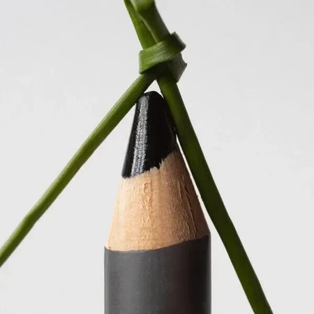 Madara The Eye Pencil, олівець для очей, чорний, 1 г: ціни та характеристики