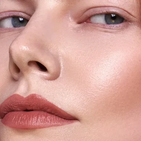 Madara Velvet Matte Cream Lipstick, матовая помада с атласным финишем, оттенок Warm Nude, 3,8 г: цены и характеристики