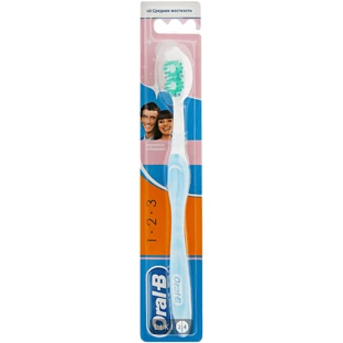 Зубная щетка Oral-B 3 Effect средней жесткости