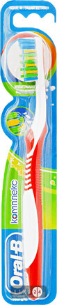 Зубная щетка Oral-B Комплекс Свежесть средней жесткости