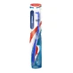 Зубная щетка Aquafresh Standart Medium средней жесткости