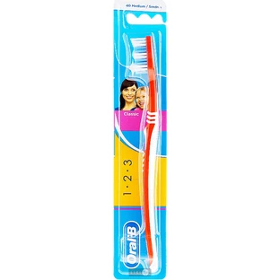 Зубна щітка Oral-B 1 2 3 Свіжість 40