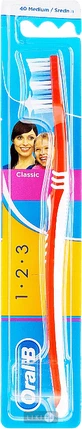 Зубная щетка Oral-B 1 2 3 Свежесть 40