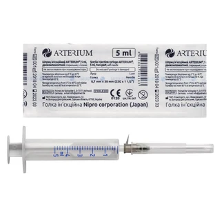 Шприц Arterium двухкомпонентный стерильный с иглой 0,7 mm × 38 mm (22G × 1½ "), 5 мл