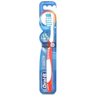Зубная щетка Oral-B Комплекс Глубокая чистка средней жесткости