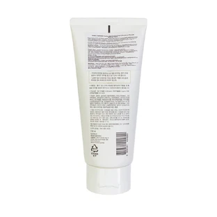 Пінка для вмивання Missha Cleansing Foam Creamy Latte Strawberry 172 мл