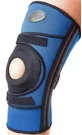 Бандаж для средней фиксации колена с 4-мя спиральными ребрами жесткости К-1П размер М левый черный