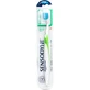 Зубна щітка Sensodyne Комплексний захист + футляр