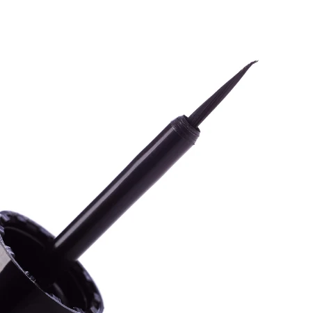Жидкая подводка для глаз Soft Liner чорна, LCF: цены и характеристики