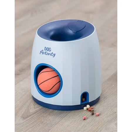 Іграшка для собак Trixie Ball and Treat розвиваюча 17х18 см: ціни та характеристики