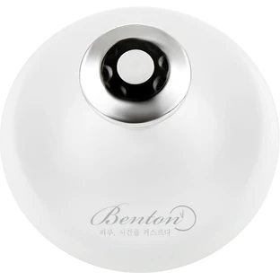 Силиконовая щеточка для глубокого очищения лица Benton Pore Clear Brush