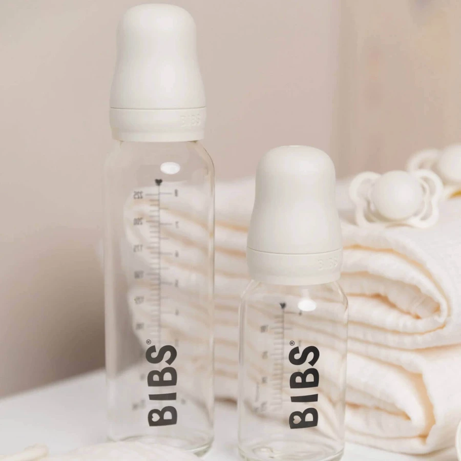 Пляшечка Bibs Baby Glass Bottle, скляна з гумовою соскою з повільним потоком, слонова кістка, від народження, 225 мл: ціни та характеристики