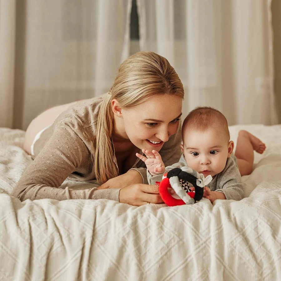 Canpol babies Контрастний м'яч з брязкальцем SENSORY: ціни та характеристики