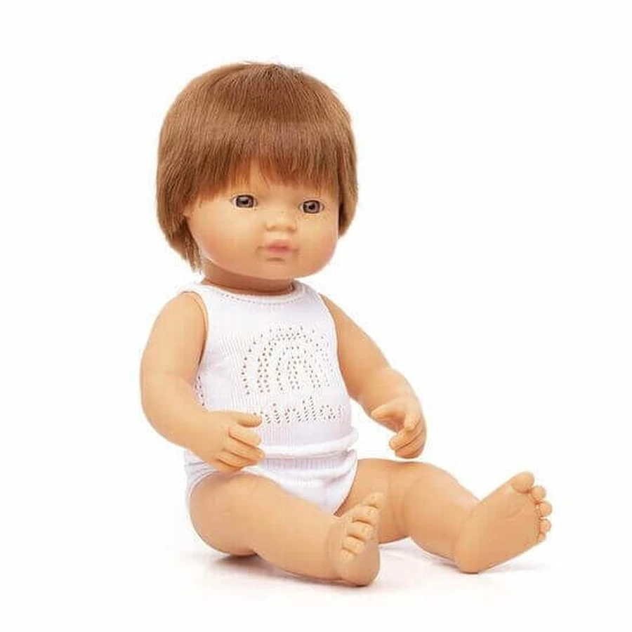 Европейская развивающая кукла Красноватый мальчик, 38 см, +10 месяцев, Miniland: цены и характеристики