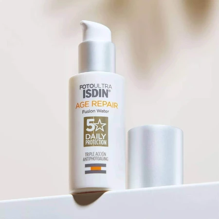 Солнцезащитный флюид Isdin Fusion Water Age Repair SPF 50, 50 мл: цены и характеристики