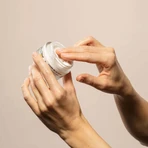 Resibo Cream de la Cream, натуральный лифтинг-крем для лица, 50 мл: цены и характеристики