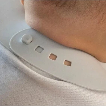 BabyOno Мягкий пластиковый нагрудник с карманом BPA free серый 6м+: цены и характеристики