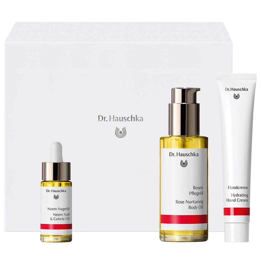 Набір для тіла Dr. Hauschka Beautiful, зволожуючий крем для рук, 50 мл + олія для догляду за шкірою, 75 мл + олія для догляду за нігтями, 18 мл: ціни та характеристики