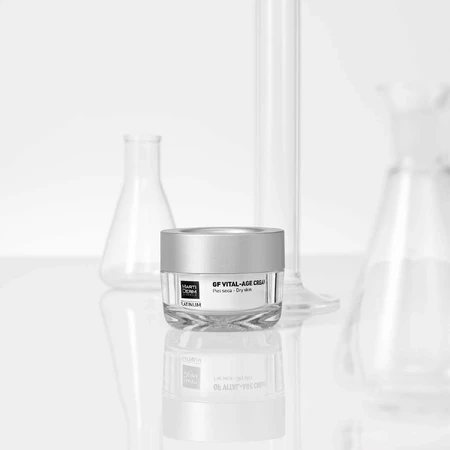 Набір з безкоштовним MartiDerm Platinum GF Vital Age Cream, кремом для сухої шкіри, 50 мл + Night Renew, нічним бустером, 2 мл х 5 ампул: ціни та характеристики