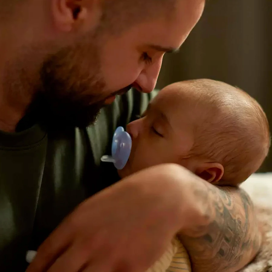 Пустышка Avent Soothie SCF099/21, силиконовая, ортодонтическая, для мальчика, 0-6 месяцев, 2 шт.: цены и характеристики