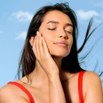 Nuxe Sun, легкий крем з високим ступенем захисту SPF 50, для нормальної та комбінованої шкіри, 50 мл: ціни та характеристики