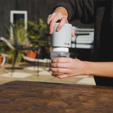 Портативный подогреватель детских бутылочек Tommee Tippee LetsGo: цены и характеристики