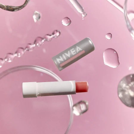 Зволожуючий бальзам для губ Nivea Троянда, 5.2 г: ціни та характеристики