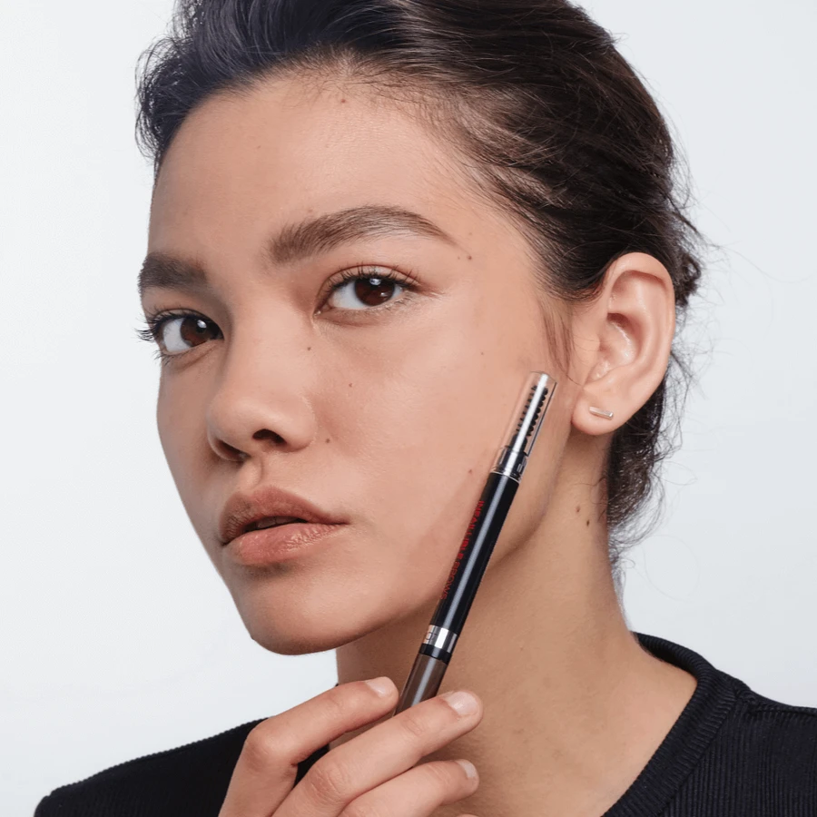 L'Oréal Paris Infaillible Brows 24H Заповнюючий трикутний олівець для брів 05 Світло-брюнетковий олівець для брів: ціни та характеристики