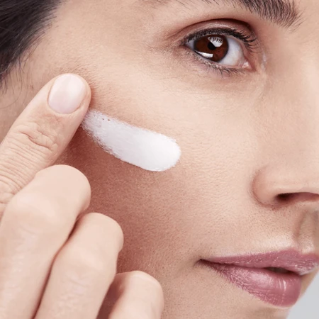 Набор Nivea Cellular Luminous 630, дневной крем, SPF 50, 40 мл + сыворотка для лица против пигментации, 30 мл: цены и характеристики