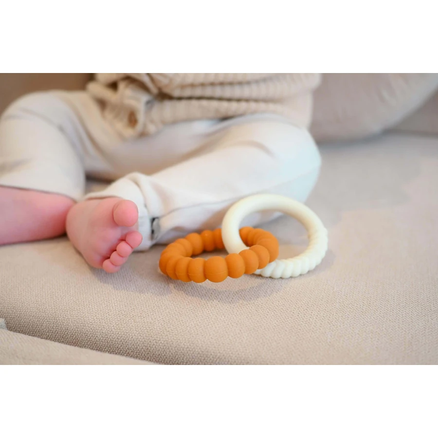 Jellystone Designs Teether Sun, бежевый/оранжевый: цены и характеристики