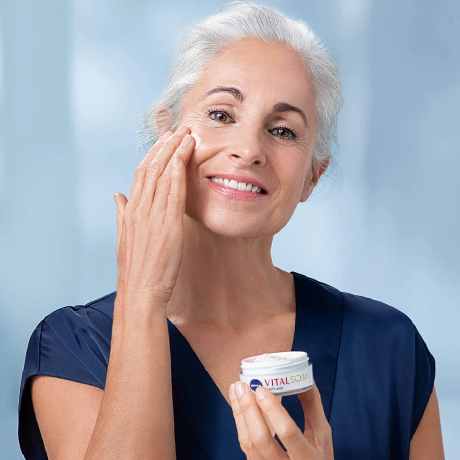 Nivea Vital Soja Антивозрастной укрепляющий дневной крем, зрелая кожа, SPF 30, 50 мл: цены и характеристики