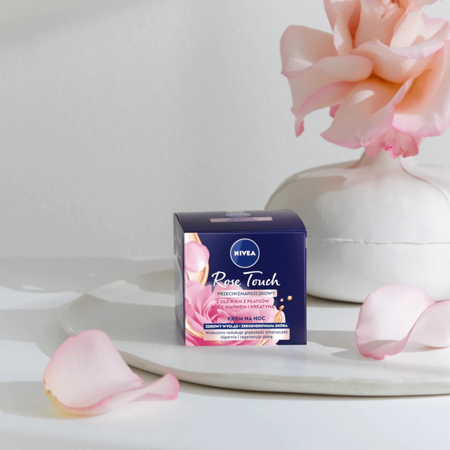 Набір Nivea Rose Elegance, денний крем, 50 мл + нічний крем, 50 мл + косметичка: ціни та характеристики