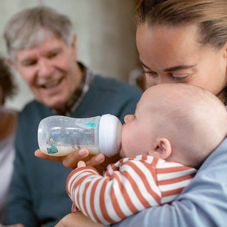 Philips Avent Faa Natural Response с клапаном AirFree 260 мл, 1м+ слоненок: цены и характеристики