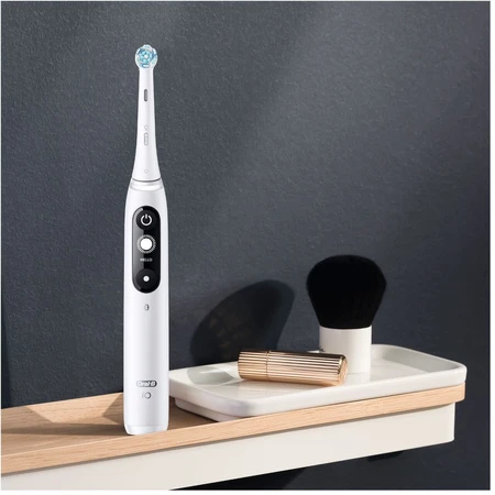 Электрическая зубная щетка Oral-B iO Series 7 White: цены и характеристики