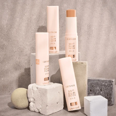 Catrice Soft Glam Filter Stick, стік-освітлювач, 030 Mediu, 9 г: ціни та характеристики