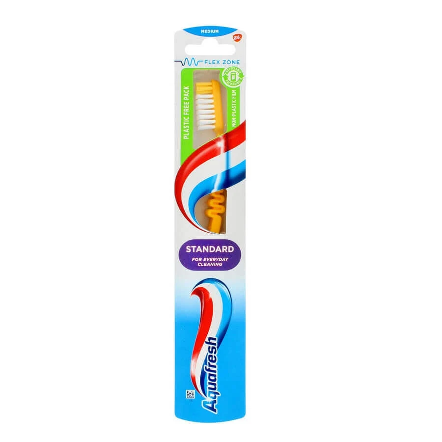 Зубна щітка Aquafresh Family Toothbrush Medium, 1 шт: ціни та характеристики