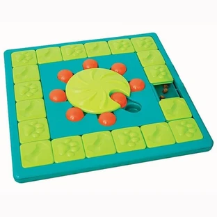 Nina Ottosson (Ніна Оттоссон) MultiPuzzle Dog Game - Інтерактивна іграшка для собак «Мультипазл»; 38х38 см