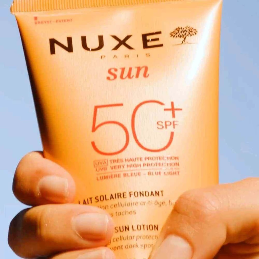 Nuxe Сонцезахисне молочко- помадка з високим ступенем захисту SPF50 150 мл: ціни та характеристики