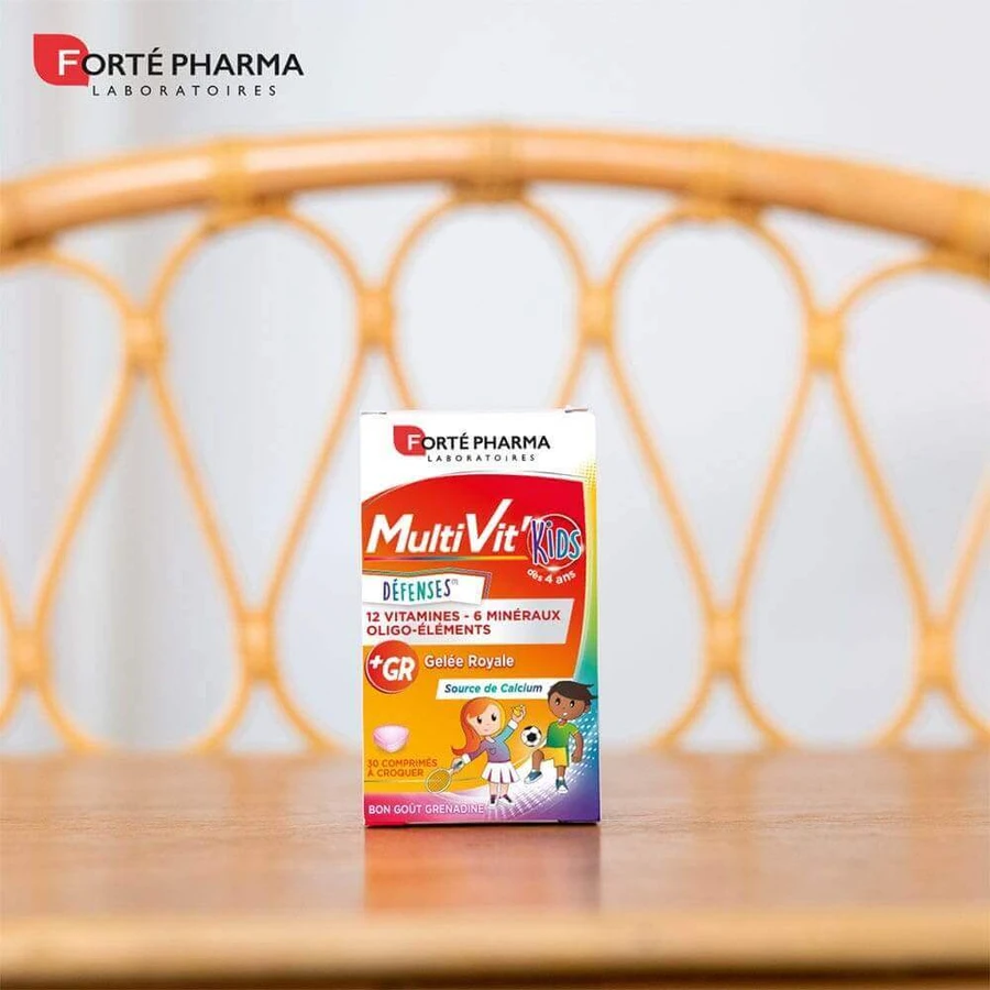 Полівітаміни для дітей Forté Pharma MultiVit'4G Збагачені кальцієм мінеральні вітаміни 30 жувальних таблеток: ціни та характеристики