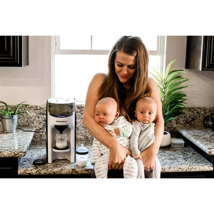 Baby Brezza Formula Pro Advanced, дозатор молока, белый и черный: цены и характеристики