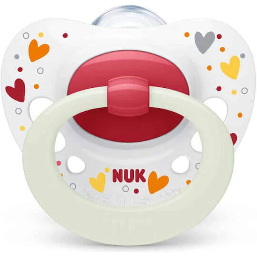 Nuk Signature Ортодонтична силіконова пустушка з кришкою Сердечка - Біла - Червона для 18-36 місяців: ціни та характеристики